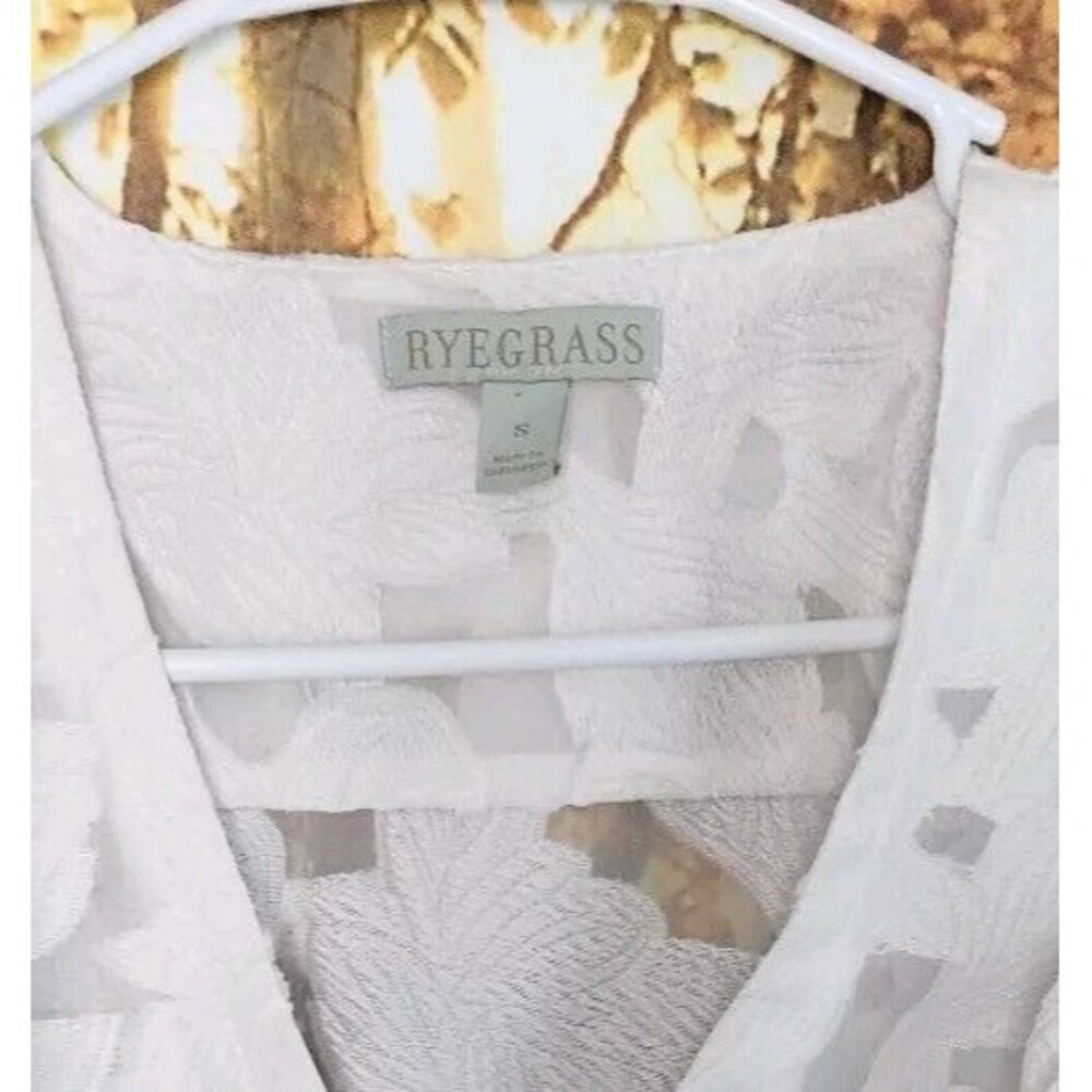 Rye Grass Womens Small White Textured Blouse w/ Ruffle Hem Sleeves Sheer Fabric - Picture 7 of 8